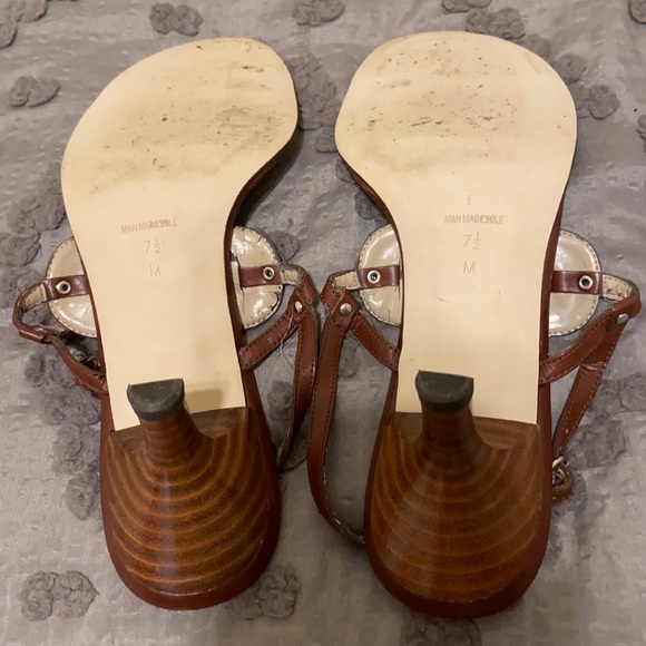 New heel Taps on Brown strappy sandals with wooden heel - Picture 7 of 8